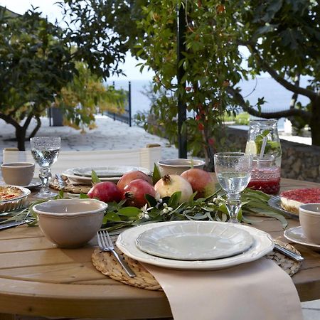 Avra Private Suites Ласи Екстериор снимка