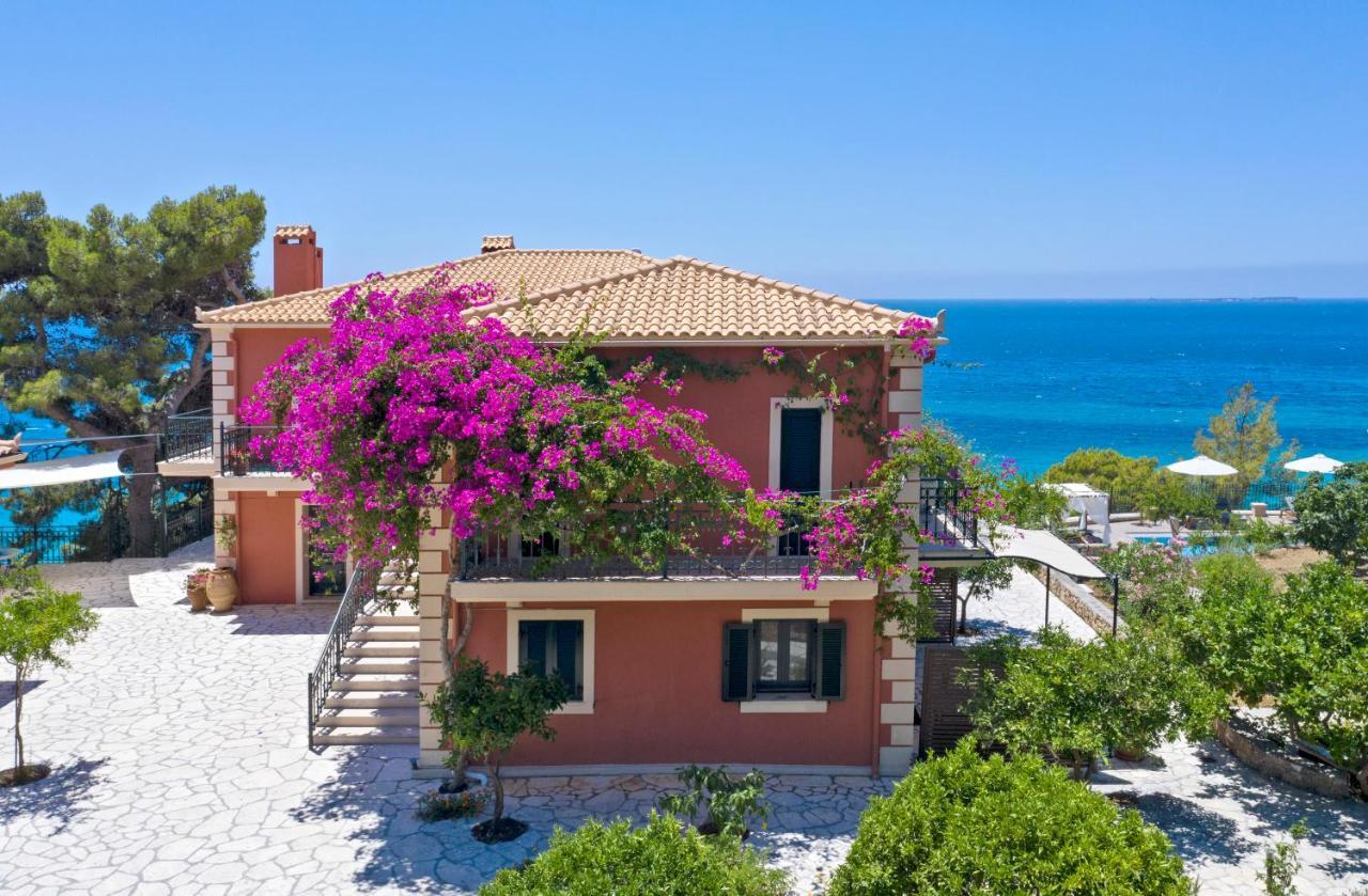 Avra Private Suites Ласи Екстериор снимка