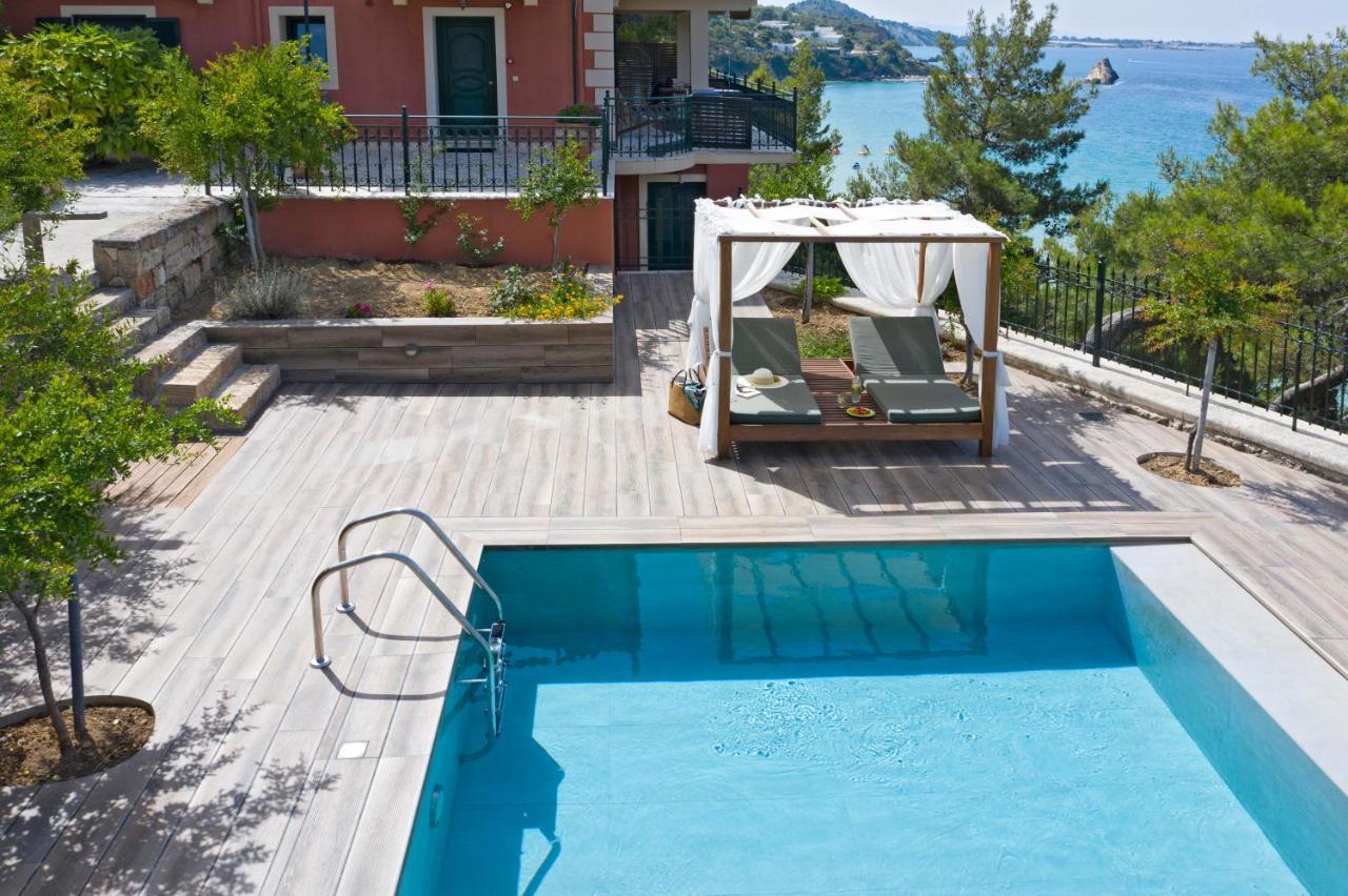 Avra Private Suites Ласи Екстериор снимка