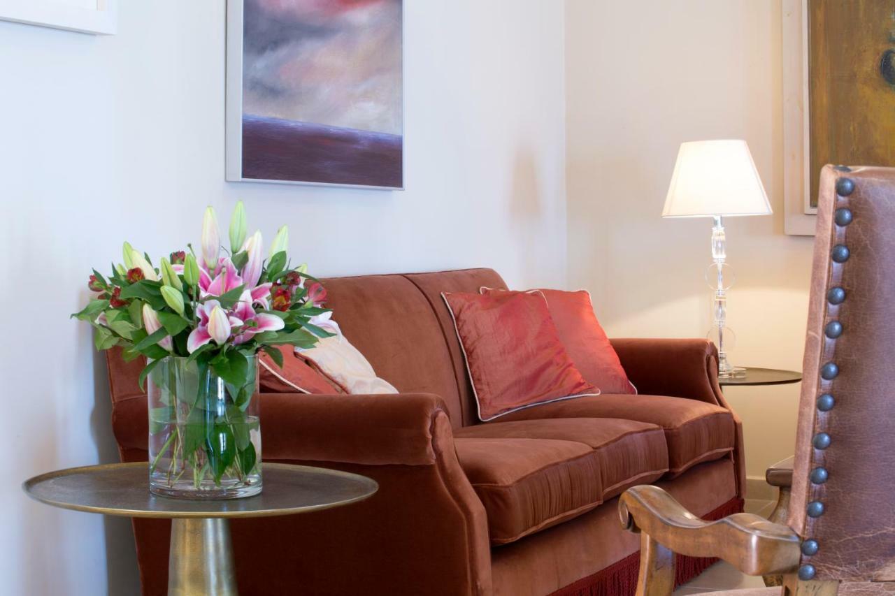 Avra Private Suites Ласи Екстериор снимка